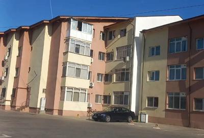 Apartament cu 3 camere în 1 Mai - 1