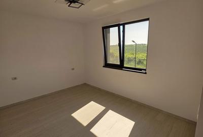 Casă cu 4 camere cu Teren 600 Mp în Central - 8