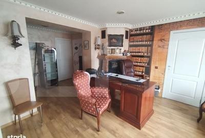 Spațiu comercial, de 120 mp, în Central - 1