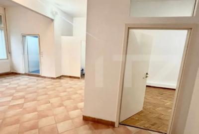 Apartament cu 5 camere semidecomandat în Central - 6