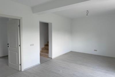 Duplex cu 4 camere cu Canalizare în Vișani - 5