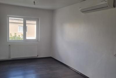 APARTAMENT CU 3 CAMERE DE VANZARE - 3