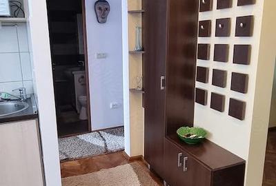 Apartament cu 3 camere decomandat în Tudor