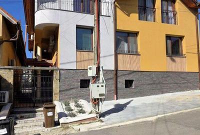 Casă cu Teren 216 Mp în Iorga - 12