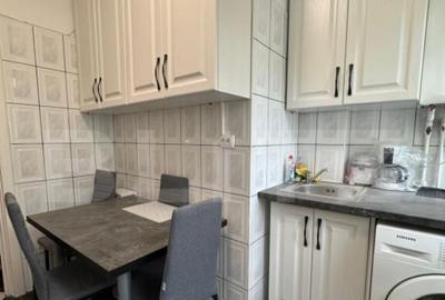 Apartament de vanzare, cu 2 camere, 54 mp, zona Margeanului