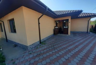 Vând casă Voinești super pret - 1