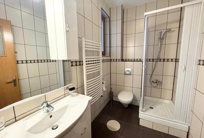 Casă cu 8 camere cu Canalizare în Tei - 12
