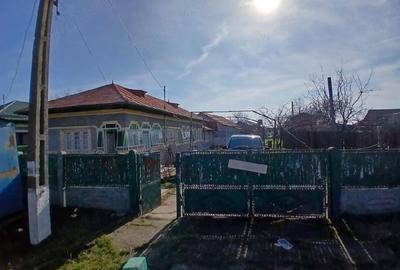 Casă cu Teren 1400 Mp în Poenari - 2