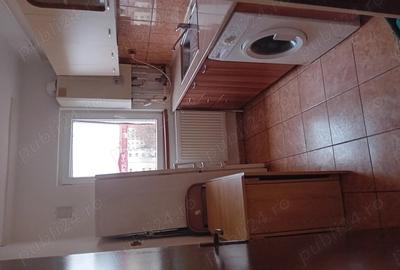 Garsonieră decomandată în Ostroveni