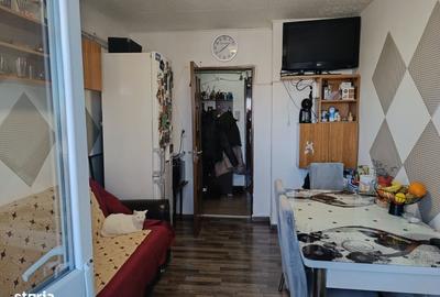 Apartament cu 2 camere decomandat în 1 Mai - 8