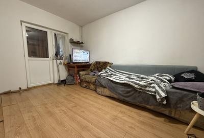 Garsonieră decomandată în Soarelui