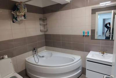 Apartament cu 3 camere decomandat în Exterior Vest - 6