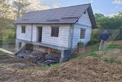 Casă cu 3 camere cu Teren 60 Mp în Aghireș - 2