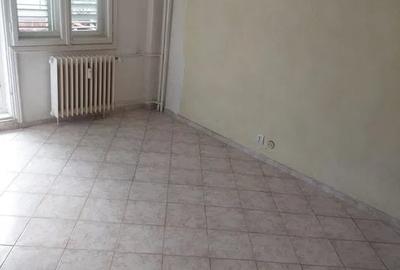 2 camere | decomandat | bloc an 1984 | 400 m Metrou Crangasi - 1