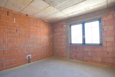 Casă cu Teren 350 Mp în Ciarda Roșie - 14