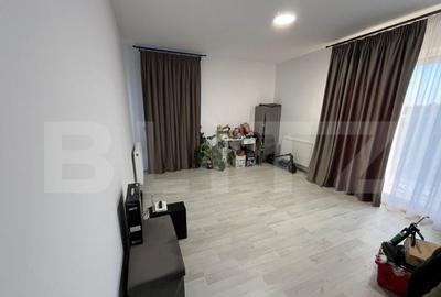 Apartament de vanzare, cu 3 camere, 80 mp, zona Sud - 8