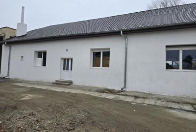 Spațiu comercial, de 350 mp, în Central - 5