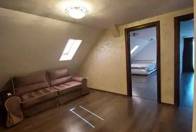 Apartament cu 4 camere în Central - 11