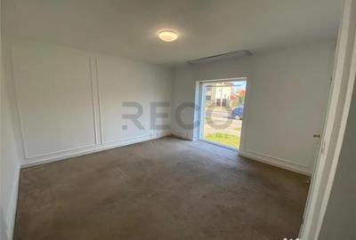 Spațiu comercial, de 79 mp, în Central - 2