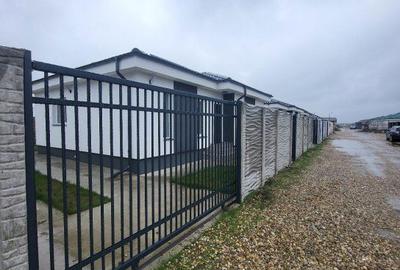 Casă cu 3 camere în Vârteju