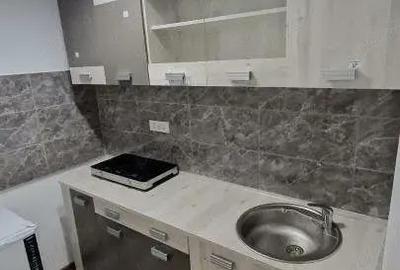 Zona centrala 1 camera decomandat et 1 cu bucatarie separata si balcon amenajat modern mobilat Zona centrala 1 camera decomandat et 1 cu bucatarie separata si balcon amenajat modern mobilat - 2