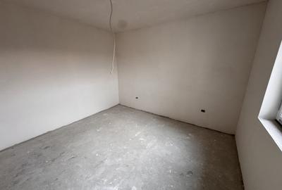 Duplex cu 4 camere cu Canalizare în Moșnița Nouă - 3