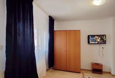 Casă cu 5 camere cu Teren 100 Mp în Central - 3