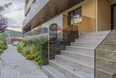 Apartament cu 9 camere decomandat în Astra - 2