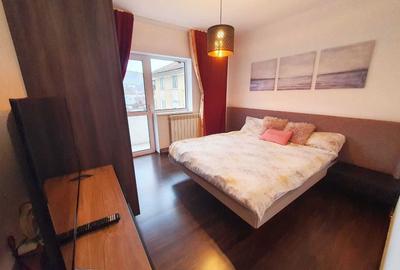 Apartament cu 3 camere decomandat în Central - 3