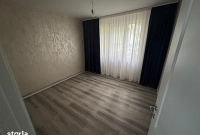 Apartament cu 3 camere decomandat în Alexandru cel Bun - 2