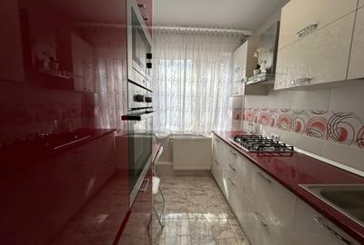 Apartament cu 3 camere semidecomandat, mobilat în Calea Galați - 7