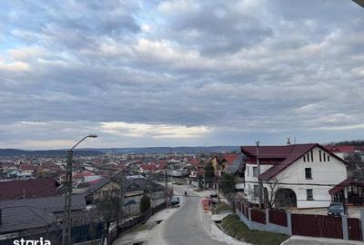 Casă cu 4 camere cu Teren 250 Mp în Găvana