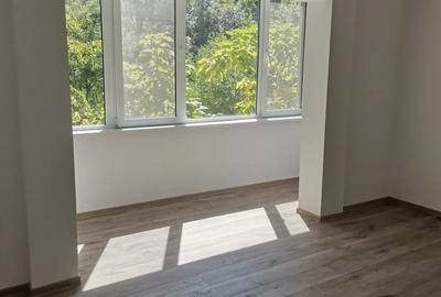 Proprietar, vand apartament 3 camere, confort 1, decomandat, in zona bulevardului Alexandru Obregia. - 1