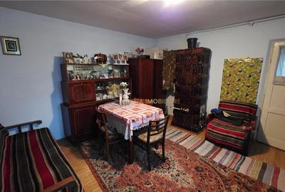 CASA 2 CAMERE 68 MP TEREN 701 MP  APAHIDA - 12