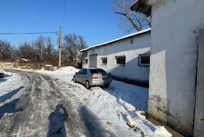 Spațiu comercial, de 330 mp, în Progresul - 5
