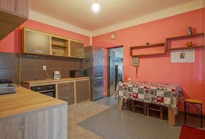 Comision 0% | De vânzare – Apartament la casă, parter | Săcele – Zona - 4