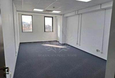 SPATIU BIROURI // CENTRAL // 450 MP - 4