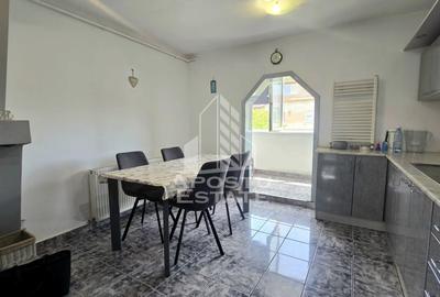 Apartament cu 3 camere decomandat în Lipovei - 12