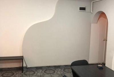 Apartament cu 3 camere semidecomandat în Central - 6