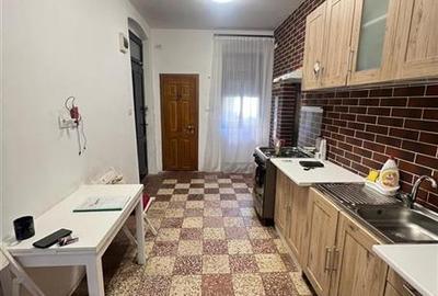 Apartament Balcescu Centrala proprie, pozitie f buna- pretabil SAD - 5