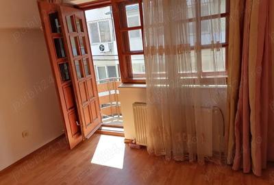 De vanzare sau inchiriere spa?iu 300 - 3