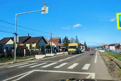 Teren de vanzare – 2.550 mp, pozitie excelenta, Stalpeni (zona centrala), jud AG - 1