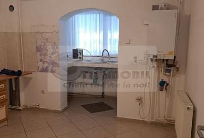 Spatiu comercial de inchiriat, zona Cug - 22
