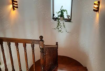 Casă cu Teren 1514 Mp în Central - 7