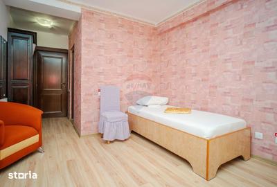 Spațiu comercial, de 1,855 mp, în Central - 11