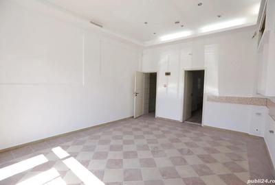 Spațiu comercial, de 70 mp, în Central