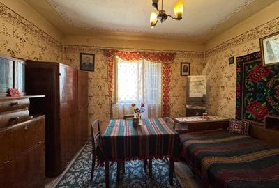 Comuna Augustin, casa batraneasca, locuibila, necesita renovare! - 3