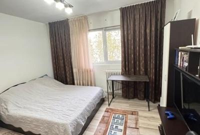 Alexandru - Zimbru - 2 camere decomandat - mobilat - etaj intermediar - 1