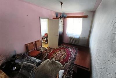 Apartament 3 camere semidecomandat - etajul 2 - 10