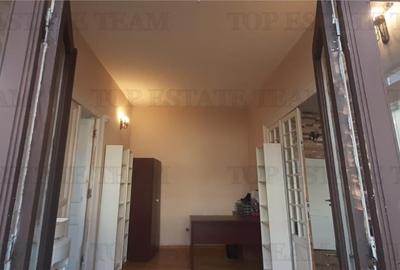 Casa individuala, 4 camere, Ultracentral, curte , renovata integral,  de inchiri - 13